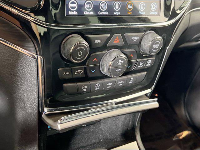 used 2022 Jeep Grand Cherokee car, priced at $27,018