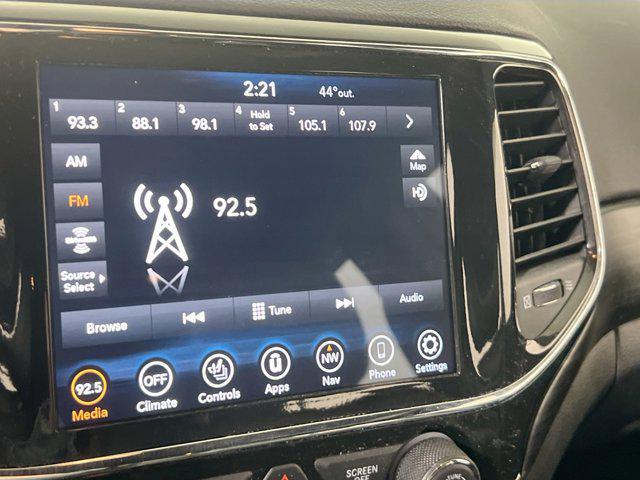 used 2022 Jeep Grand Cherokee car, priced at $28,909
