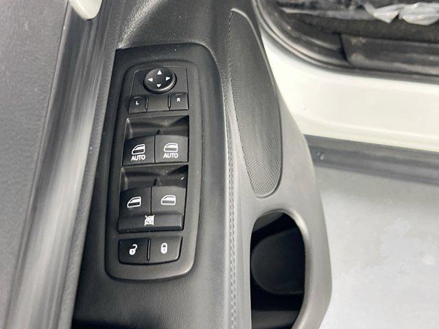 used 2022 Jeep Grand Cherokee car, priced at $24,021