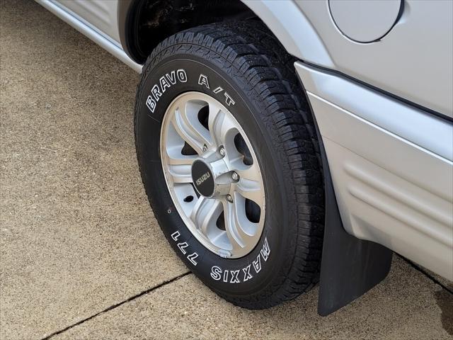 used 2001 Isuzu Rodeo car, priced at $12,000