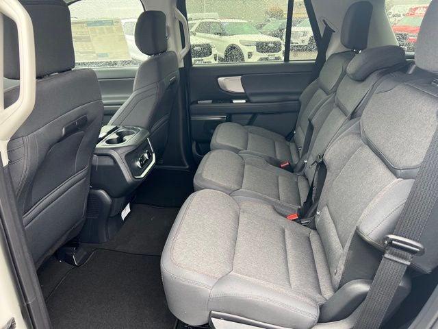 new 2025 Ford Expedition car, priced at $68,735