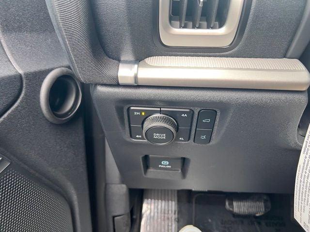 new 2025 Ford Expedition car, priced at $68,735