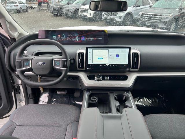 new 2025 Ford Expedition car, priced at $68,735