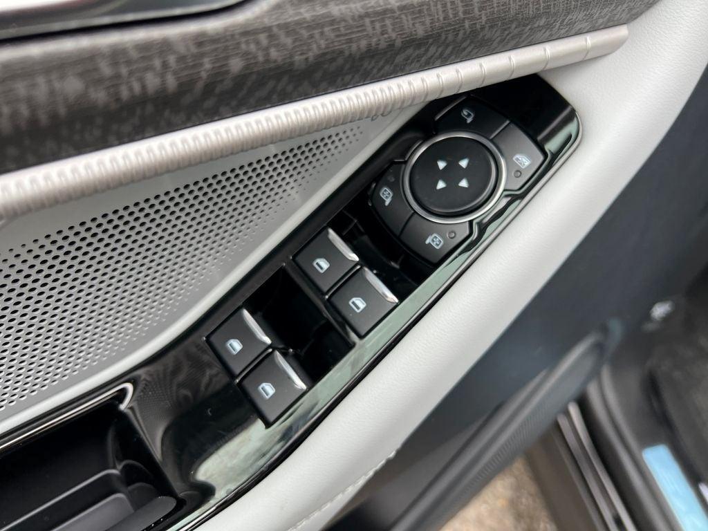 new 2025 Ford Explorer car, priced at $59,045