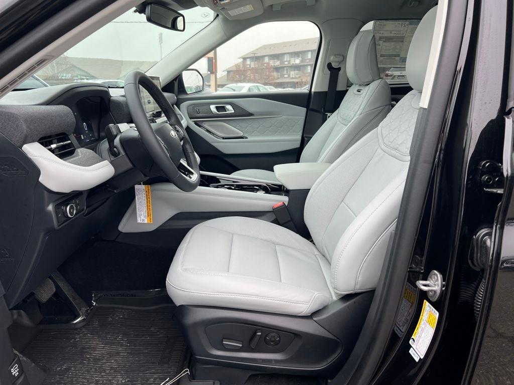 new 2025 Ford Explorer car, priced at $59,045