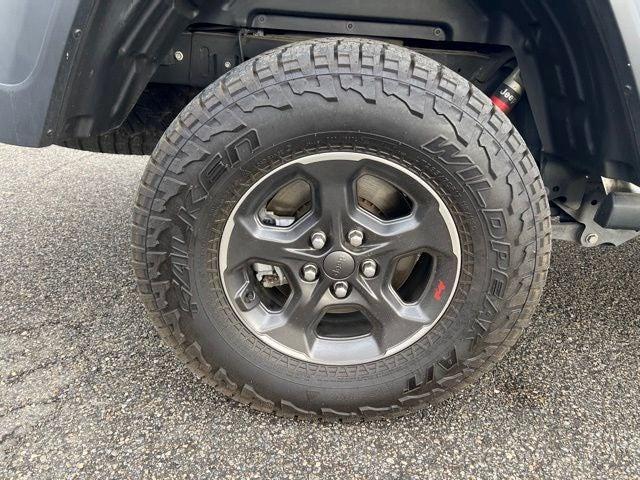 used 2021 Jeep Gladiator car, priced at $34,477