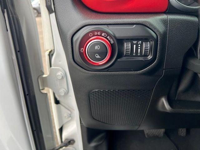 used 2021 Jeep Gladiator car, priced at $34,477