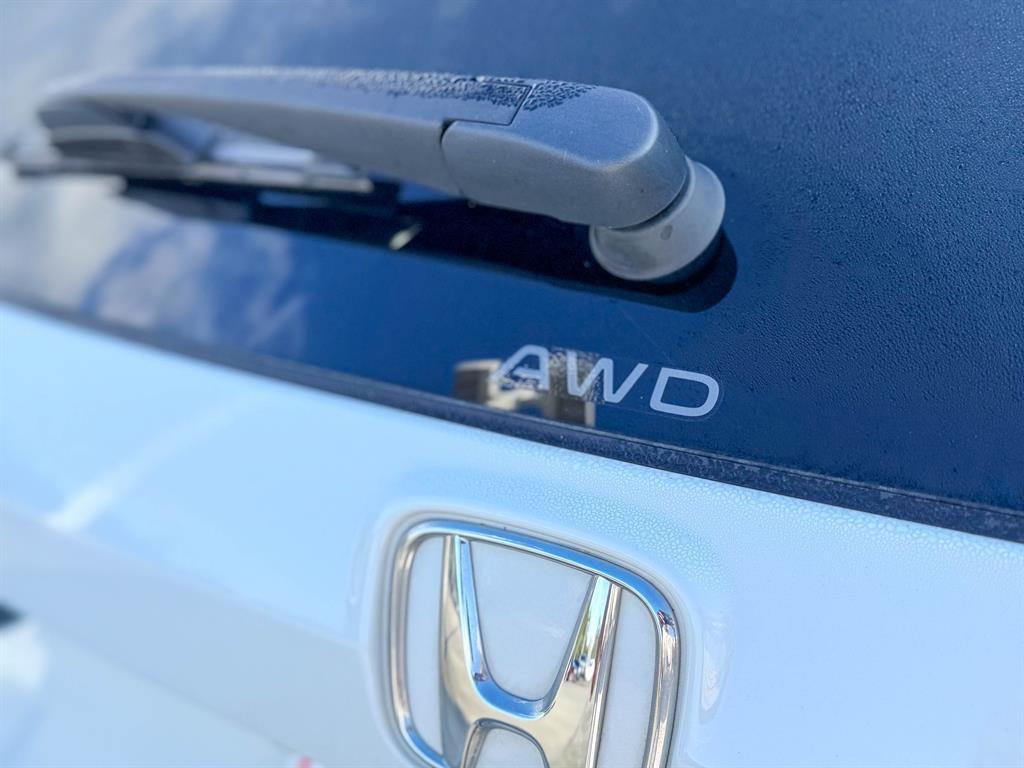 used 2023 Honda CR-V Hybrid car, priced at $32,354