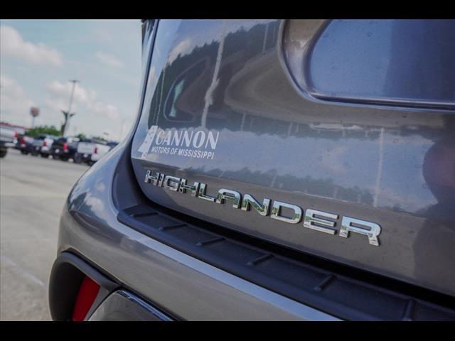 new 2025 Toyota Highlander car, priced at $52,340