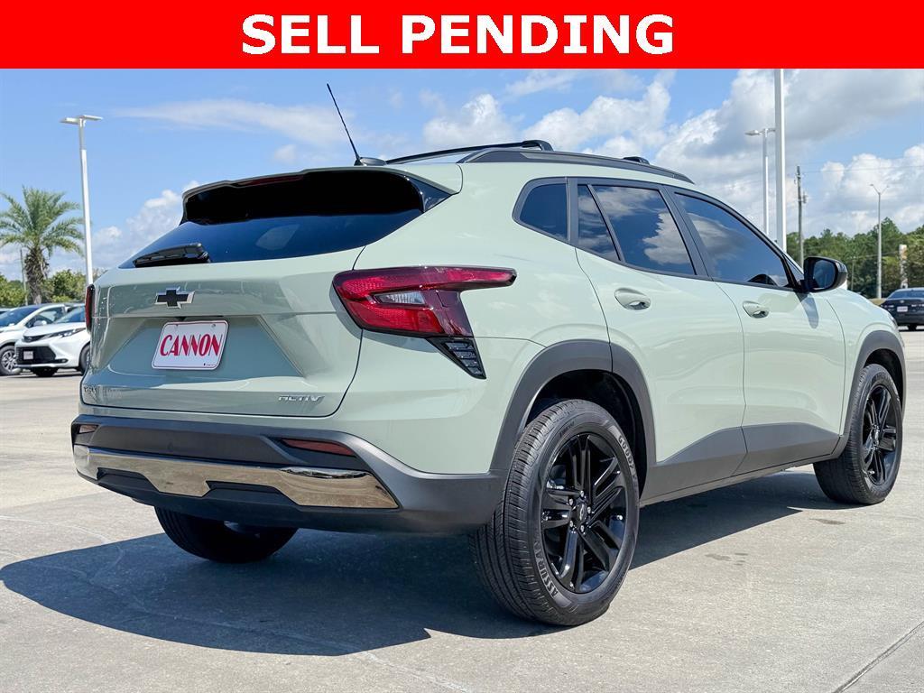 used 2025 Chevrolet Trax car, priced at $25,436