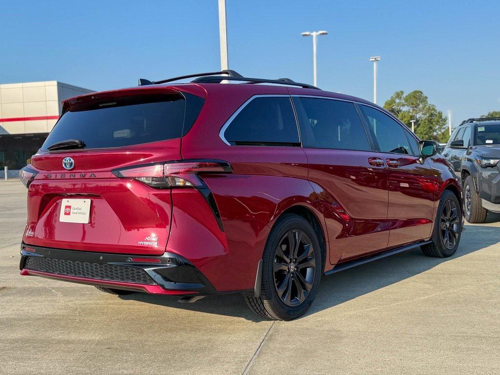 used 2022 Toyota Sienna car, priced at $38,869