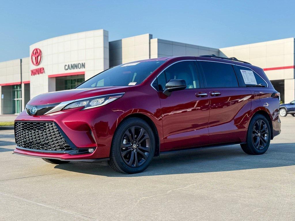 used 2022 Toyota Sienna car, priced at $38,869