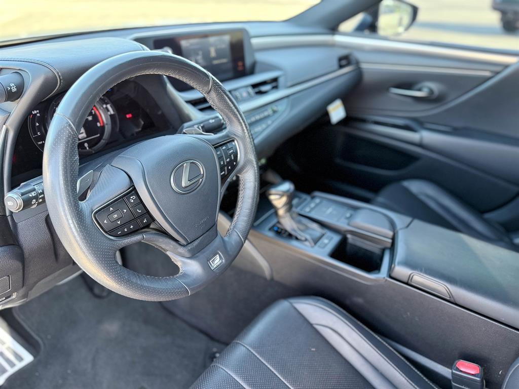 used 2019 Lexus ES 350 car, priced at $25,463