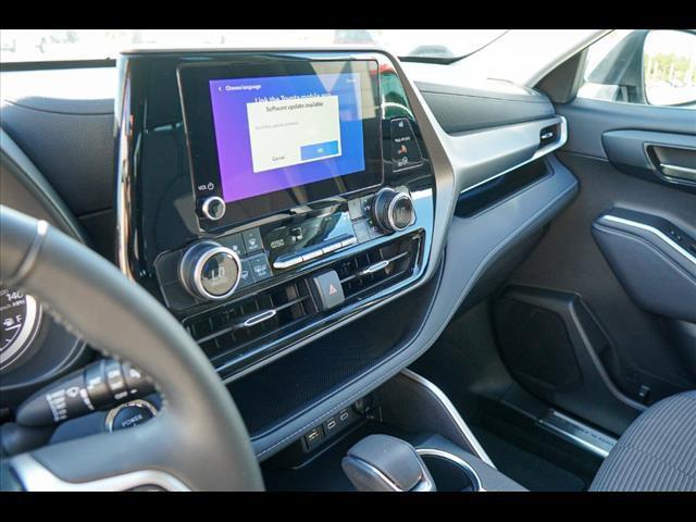 used 2023 Toyota Highlander Hybrid car, priced at $37,990