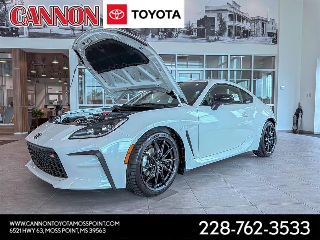 new 2025 Toyota GR86 car, priced at $35,962