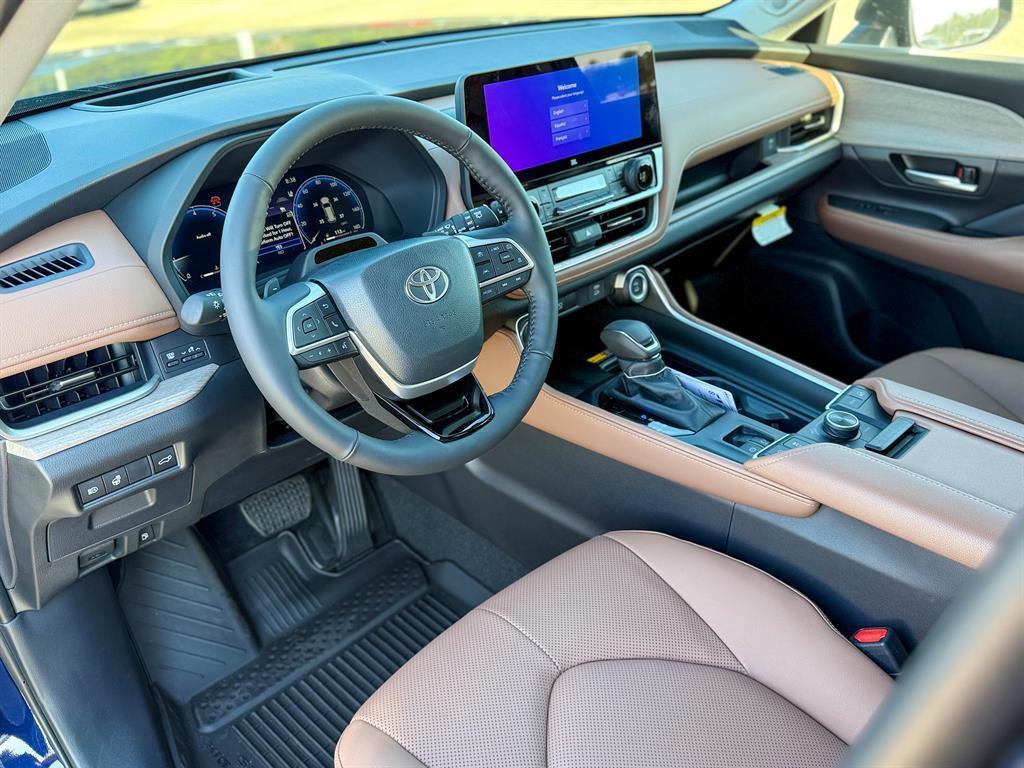 new 2025 Toyota Grand Highlander car, priced at $58,414