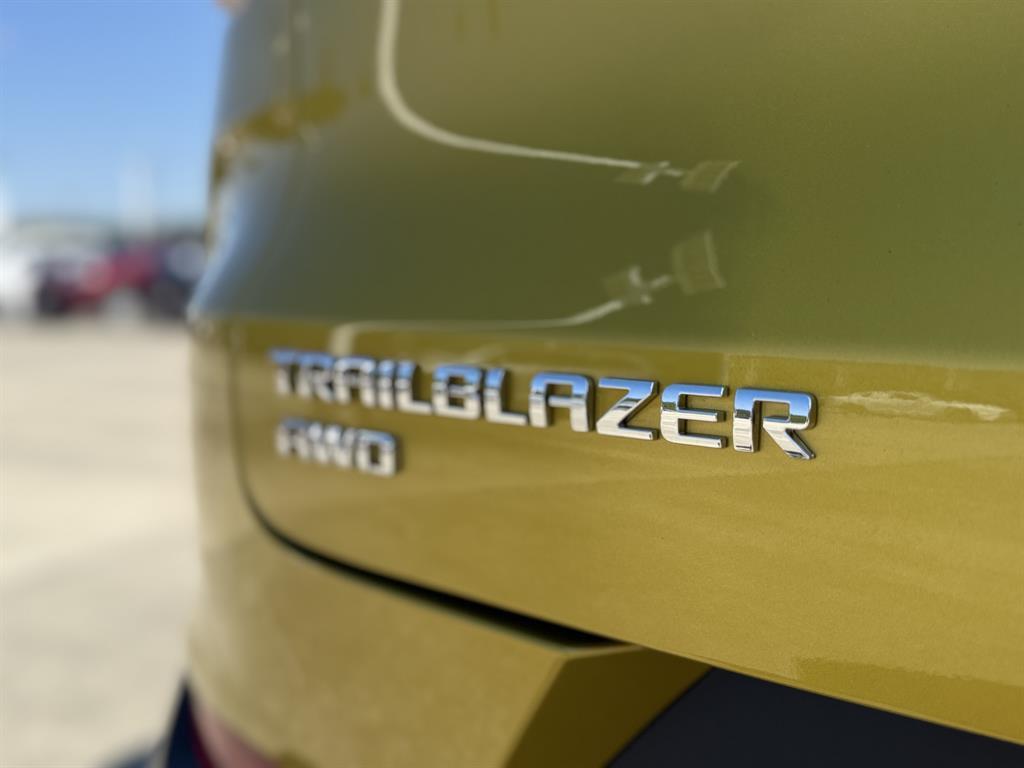 used 2024 Chevrolet TrailBlazer car, priced at $25,522