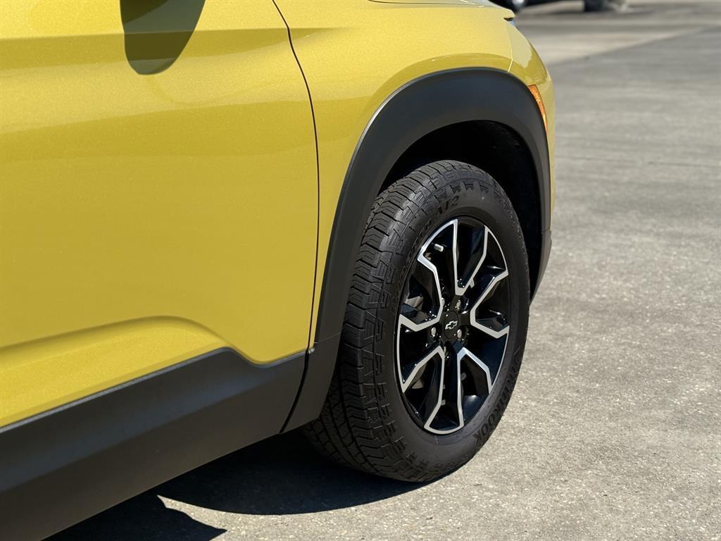 used 2024 Chevrolet TrailBlazer car, priced at $25,522