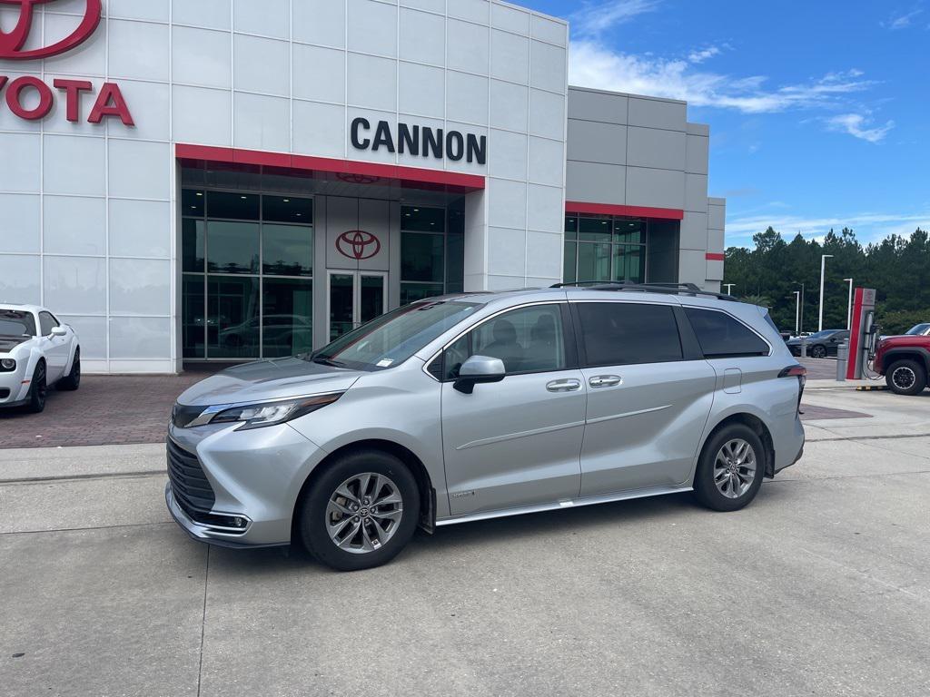 used 2021 Toyota Sienna car, priced at $35,857