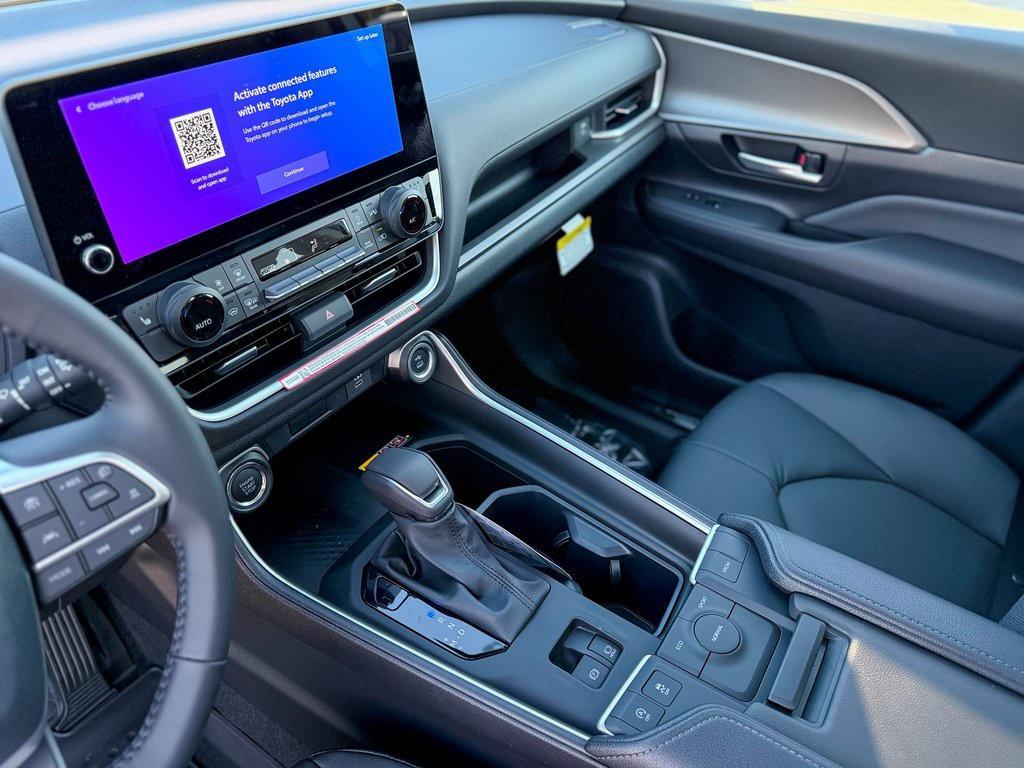 new 2025 Toyota Grand Highlander car, priced at $49,574
