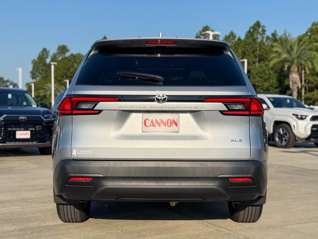 new 2025 Toyota Grand Highlander car, priced at $49,574