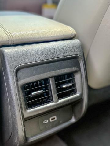 used 2020 Cadillac XT4 car, priced at $16,627