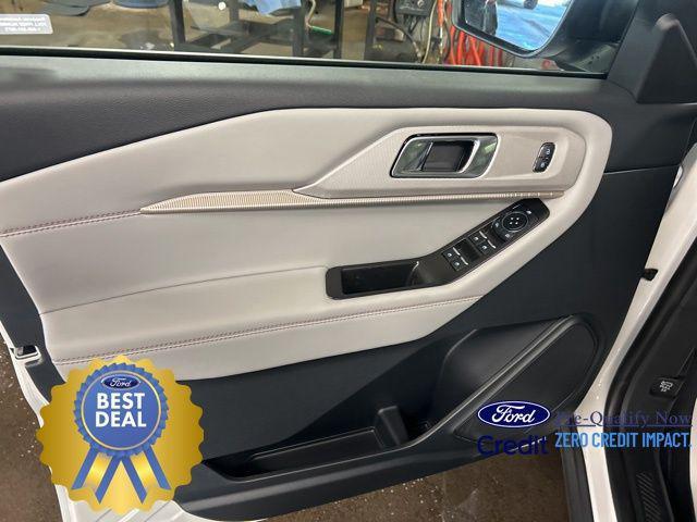 new 2025 Ford Explorer car, priced at $48,995