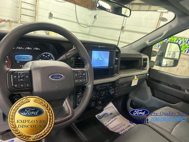 new 2025 Ford F-250 car, priced at $54,245