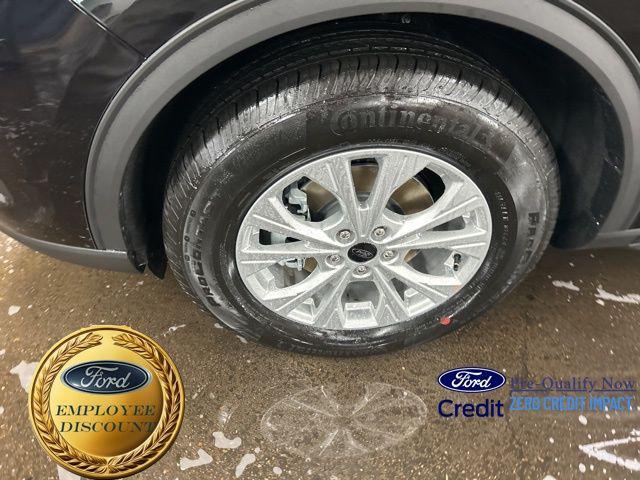 new 2025 Ford Escape car, priced at $31,443