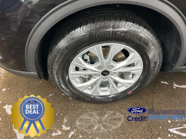 new 2025 Ford Escape car, priced at $28,576