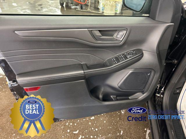 new 2025 Ford Escape car, priced at $28,576