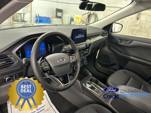 new 2025 Ford Escape car, priced at $28,576