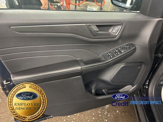 new 2025 Ford Escape car, priced at $30,689