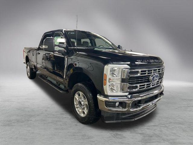 new 2025 Ford F-350 car, priced at $72,690