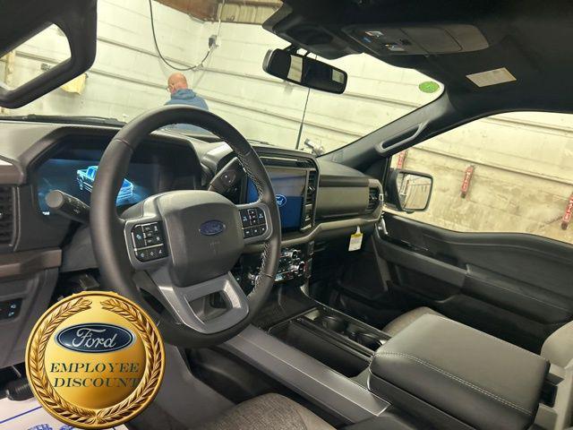 new 2025 Ford F-150 car, priced at $55,359