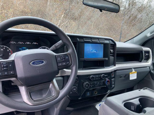 new 2024 Ford F-250 car, priced at $54,490