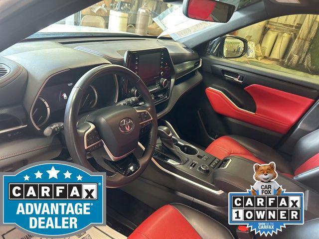 used 2022 Toyota Highlander car, priced at $37,625