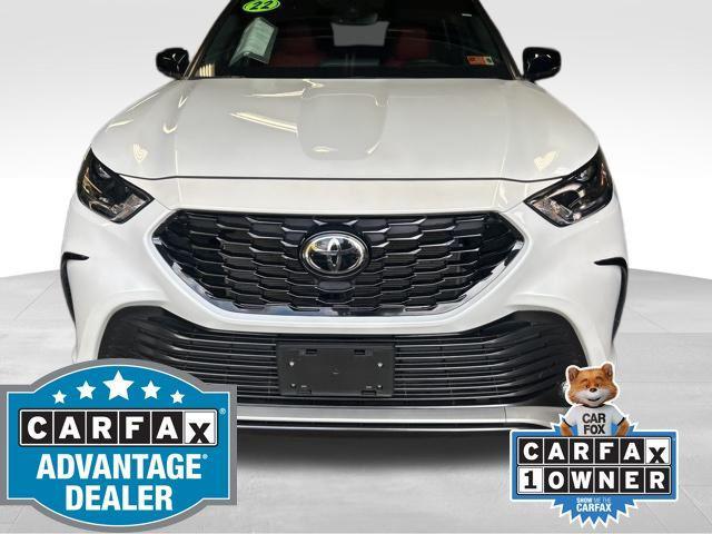 used 2022 Toyota Highlander car, priced at $37,625