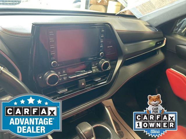 used 2022 Toyota Highlander car, priced at $37,625
