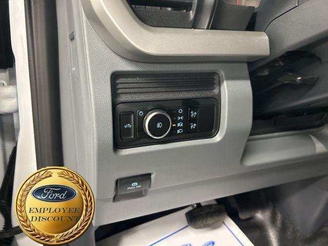 new 2025 Ford F-350 car, priced at $65,792
