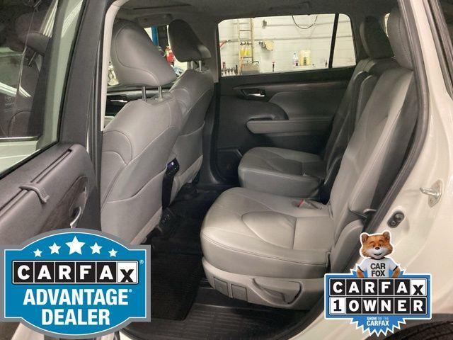 used 2021 Toyota Highlander car, priced at $30,995