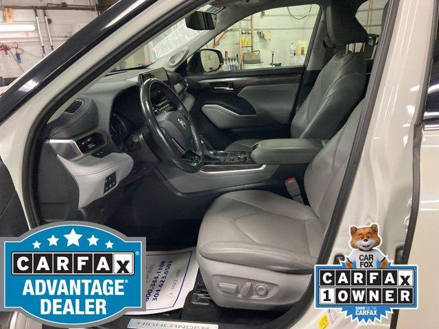 used 2021 Toyota Highlander car, priced at $30,995
