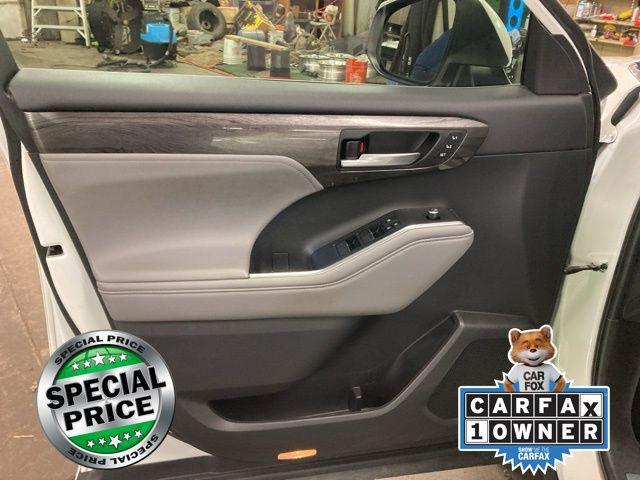 used 2021 Toyota Highlander car, priced at $33,680