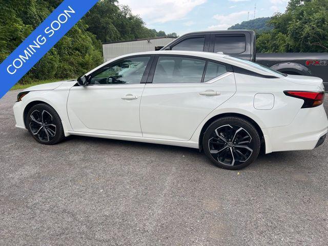 used 2024 Nissan Altima car