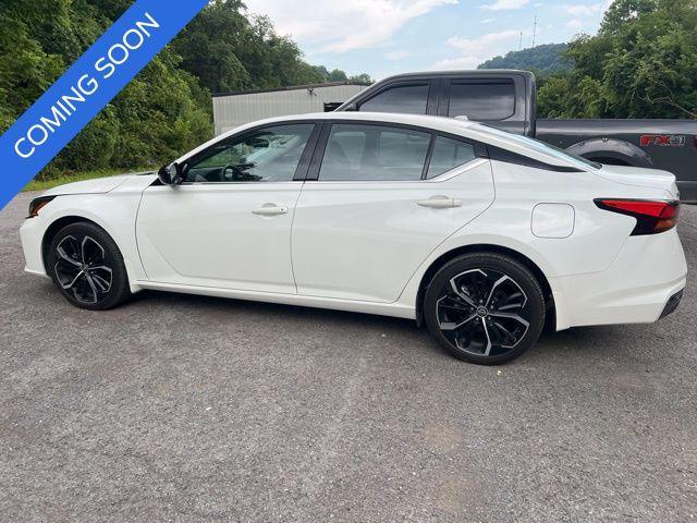 used 2024 Nissan Altima car