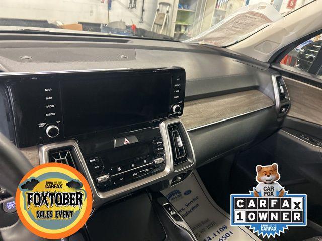 used 2023 Kia Sorento car, priced at $30,956