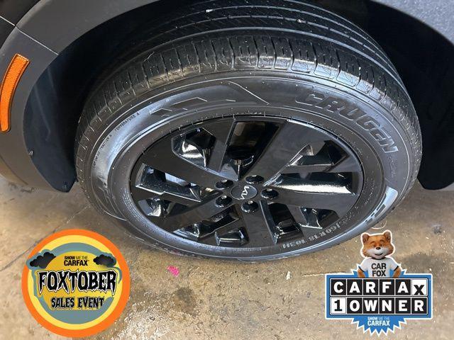 used 2023 Kia Sorento car, priced at $30,956