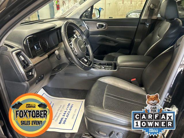used 2023 Kia Sorento car, priced at $30,956