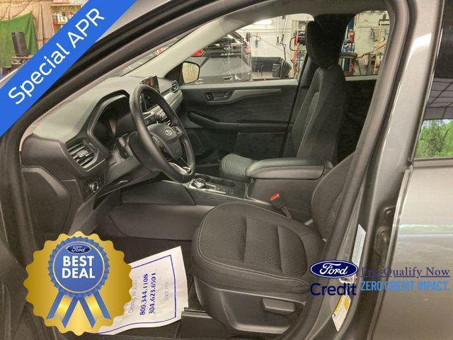 new 2025 Ford Escape car, priced at $29,137