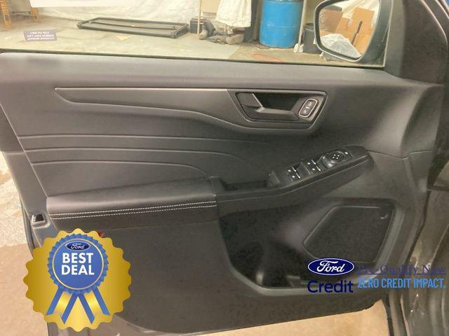 new 2025 Ford Escape car, priced at $28,637